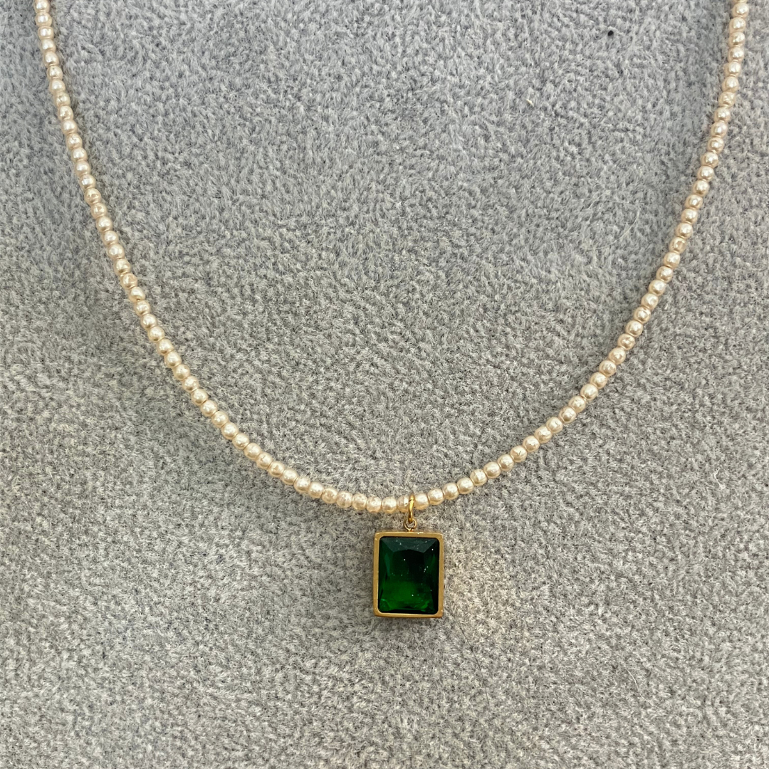 Lumina Petit Pearl Necklace