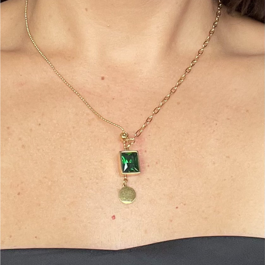 Verde Luz Pendant Necklace