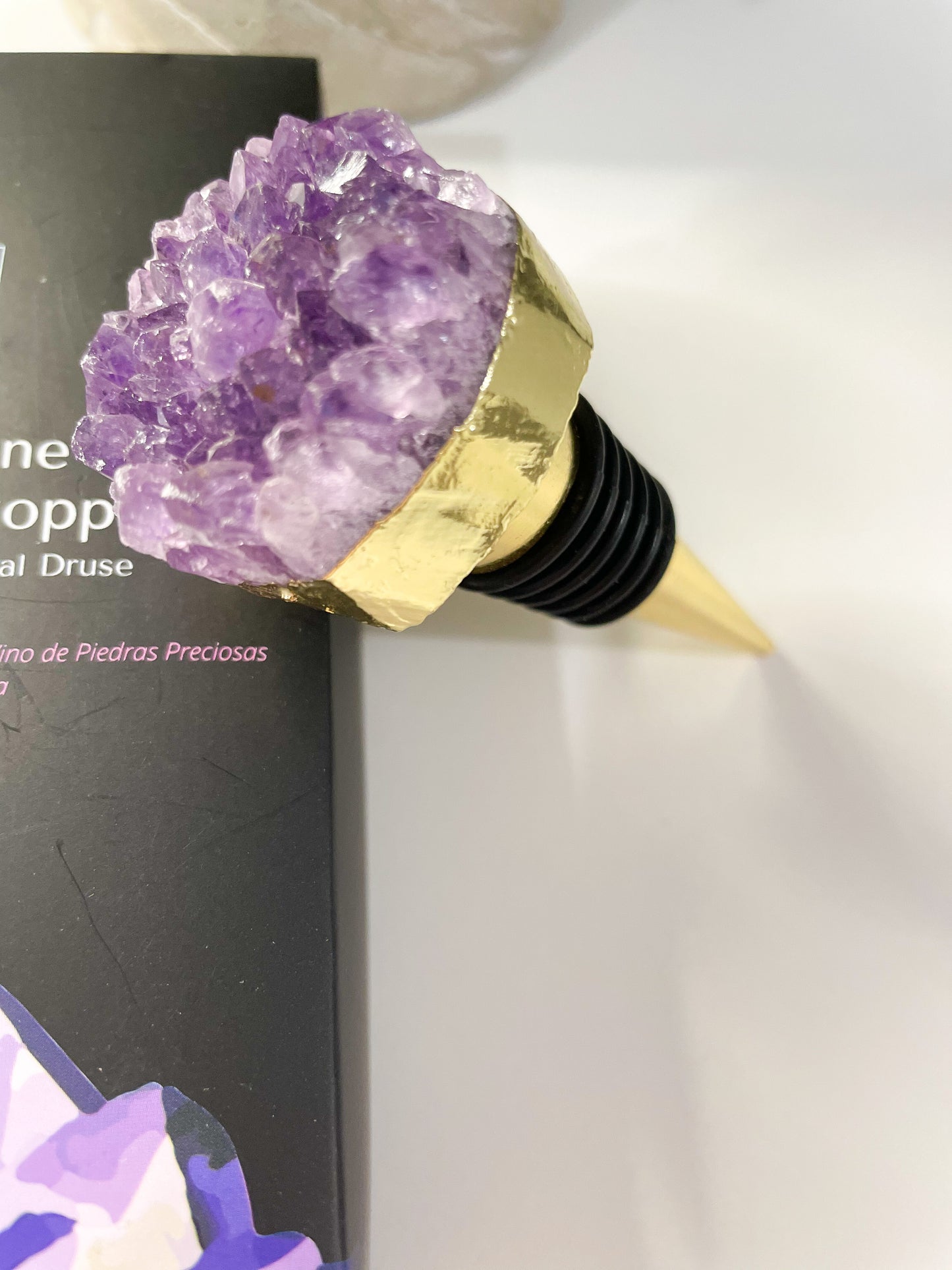 Vinori Gemstone Wine Stopper